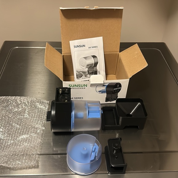 SUNSUN auto fish feeder - Picture 2 of 5